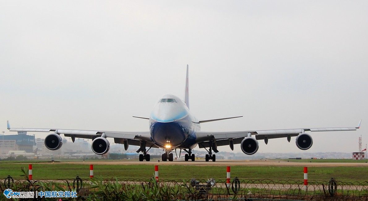 Aչ˾{(ln)L747-400